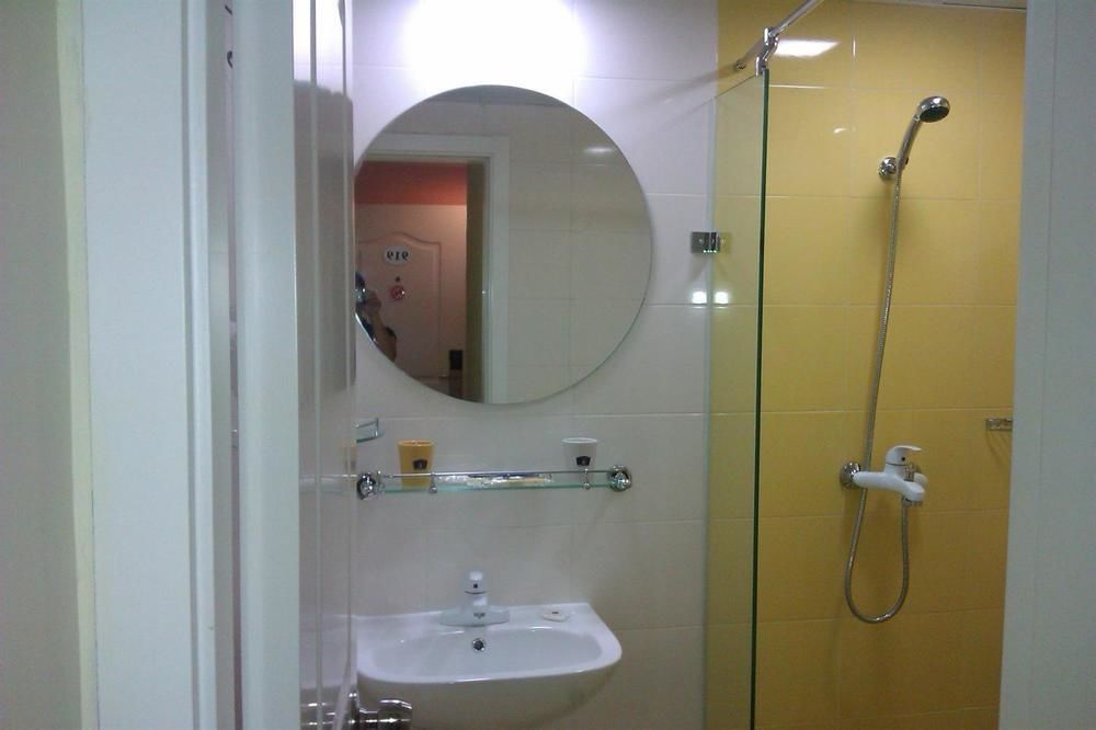 Home Inn Hotel Guiyang Fushui Middle Road Guiyang (Guizhou) Bagian luar foto